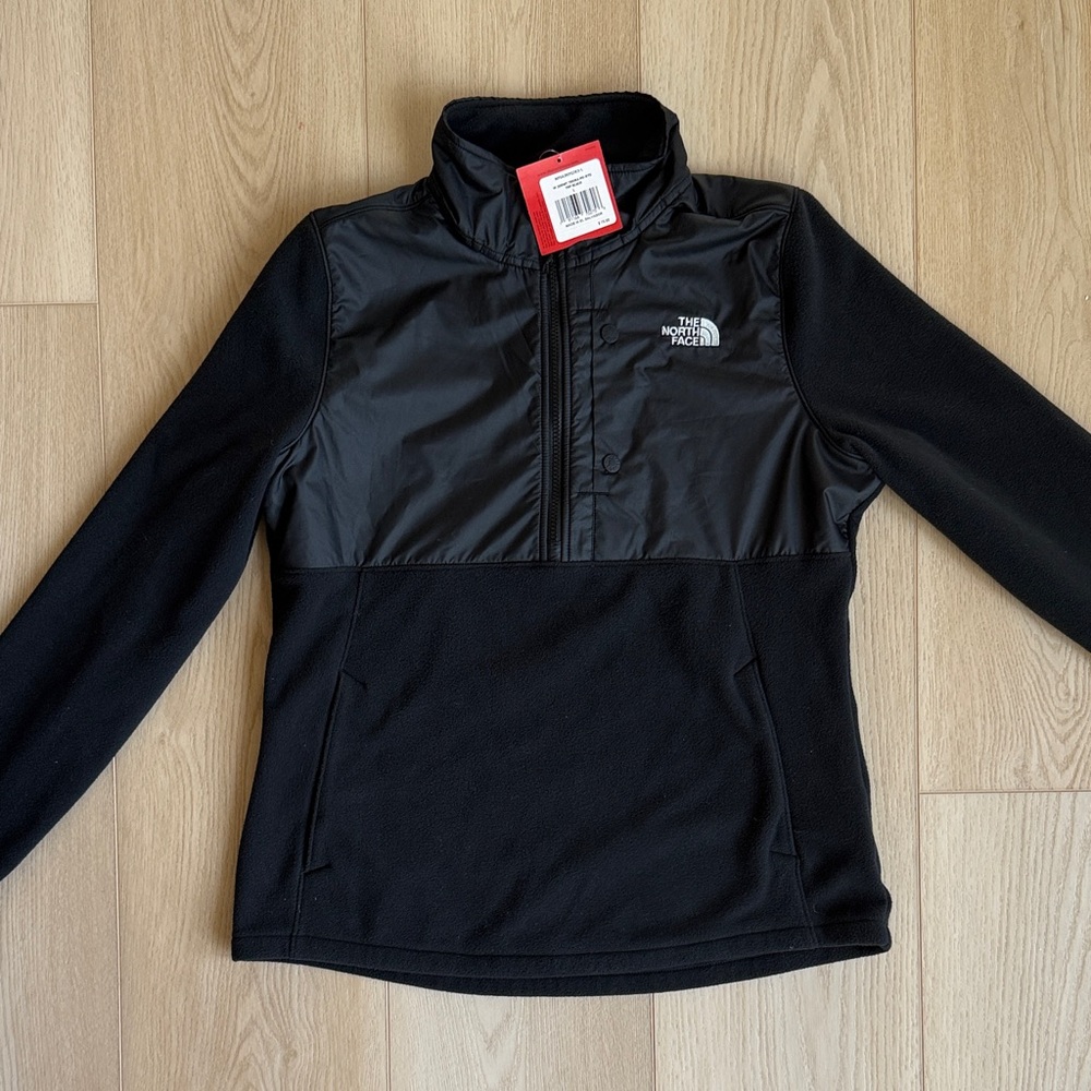 The North Face 200 WT Tundra 1/4 Zip Pullover Fleece Jacket